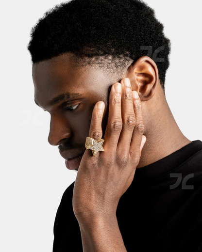 Iced Star Ring Gold