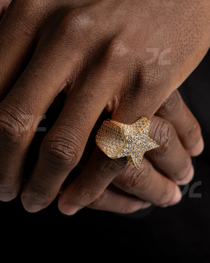 Iced Star Ring Gold