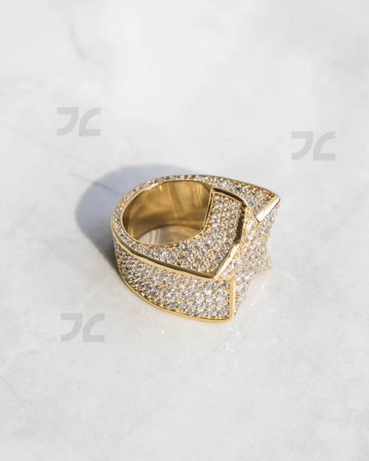 Iced Star Ring Gold