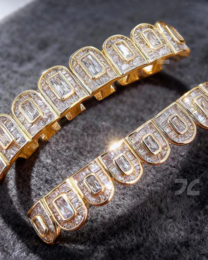 Iced Out 925 Silver Grillz Luxury Hip Hop VVS Moissanite Diamond Hip Hop Dental Grillz Set