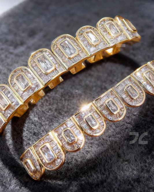 Iced Out 925 Silver Grillz Luxury Hip Hop VVS Moissanite Diamond Hip Hop Dental Grillz Set