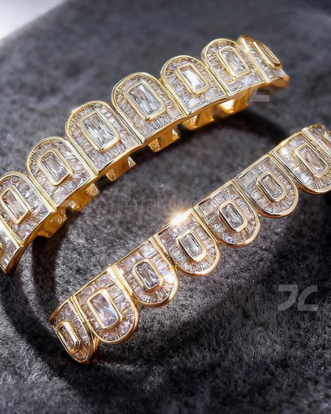 Iced Out 925 Silver Grillz Luxury Hip Hop VVS Moissanite Diamond Hip Hop Dental Grillz Set